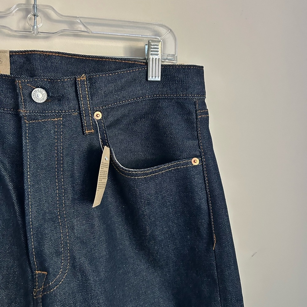 NWT Levi's 501 Dark Wash Jeans Size 32x33 - Picture 2 of 10